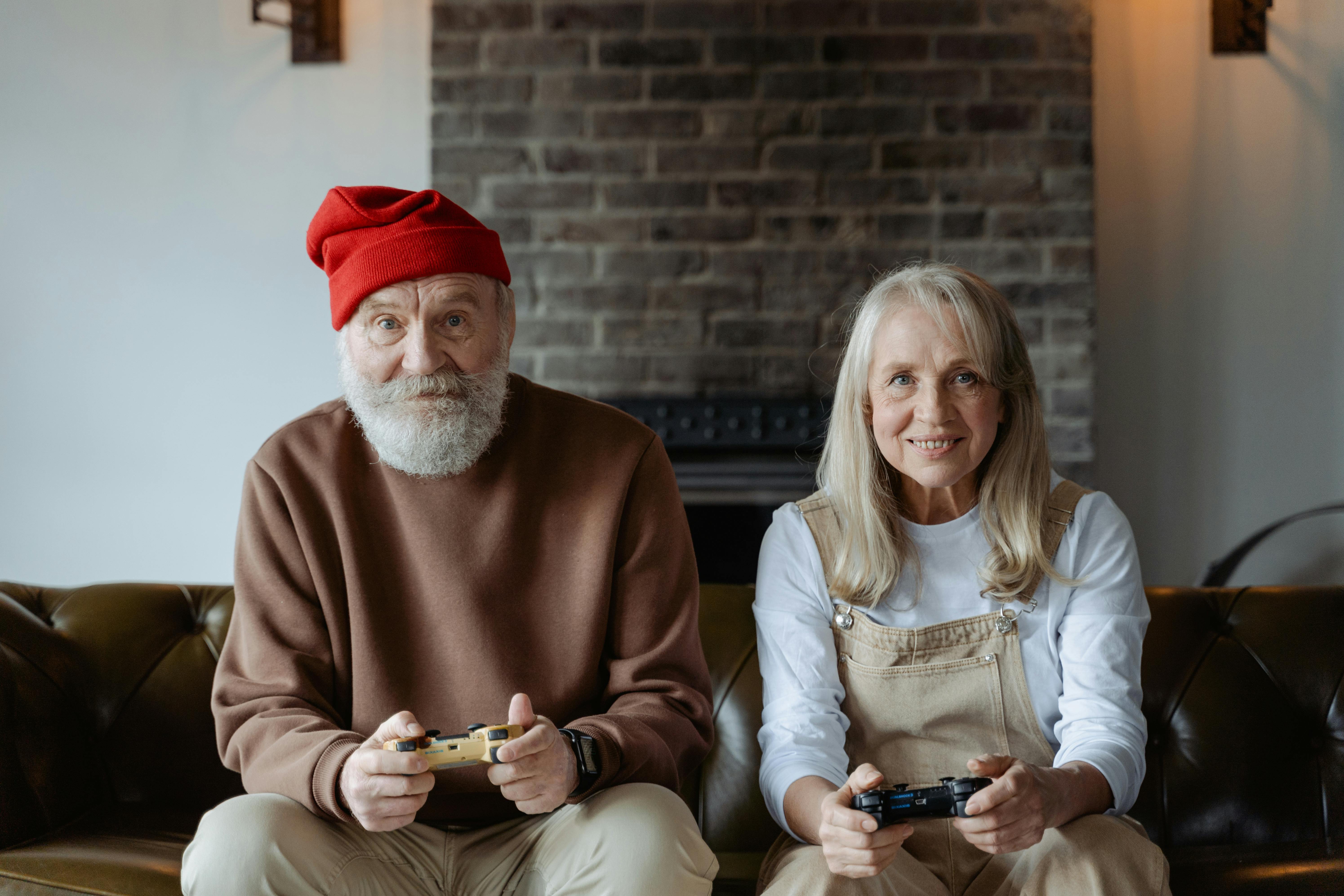 GrandTech team helping an older adult with technology